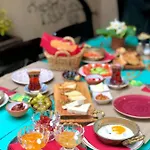 Sakli Tas