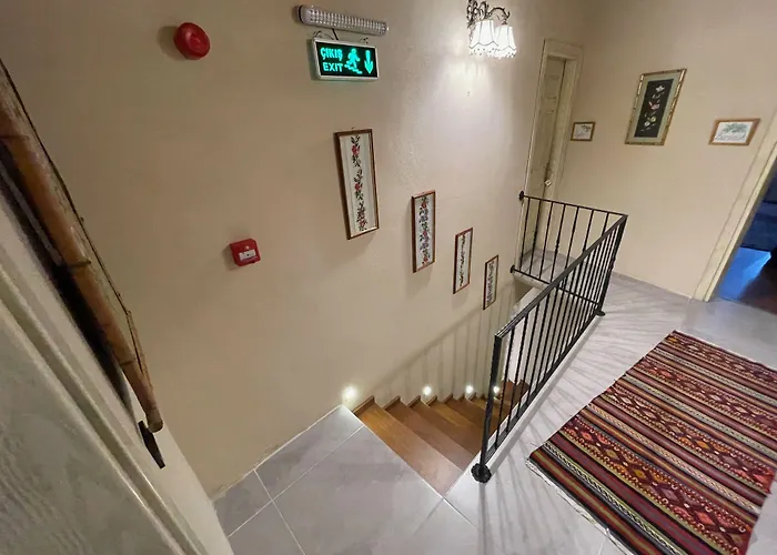 Sakli Tas Hotel Urla